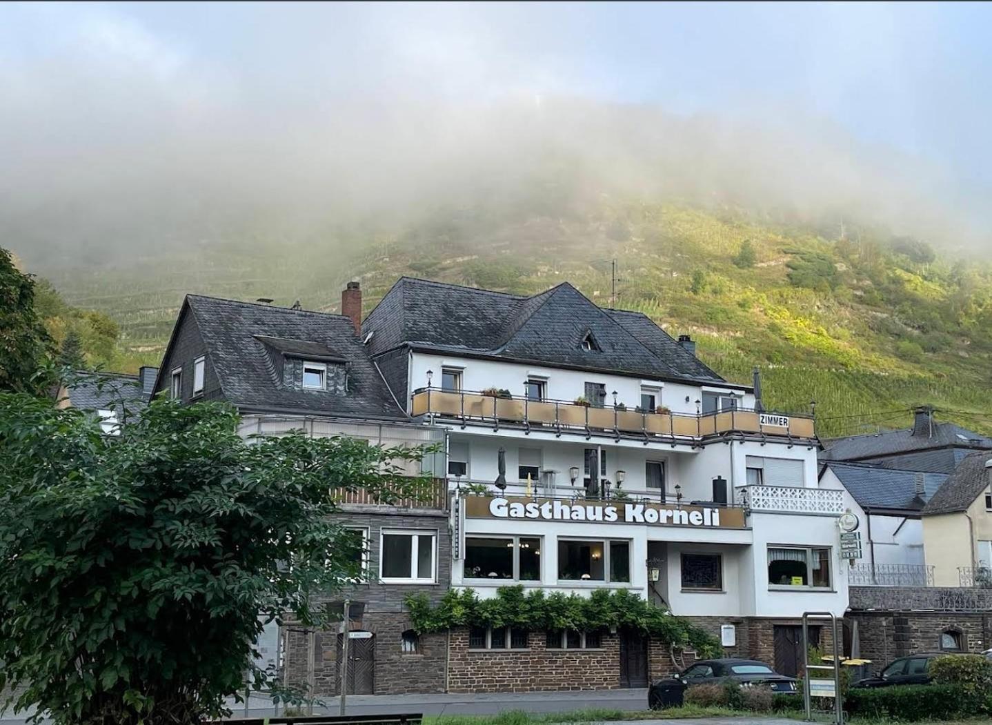 Gasthaus Korneli Sankt Aldegund Εξωτερικό φωτογραφία