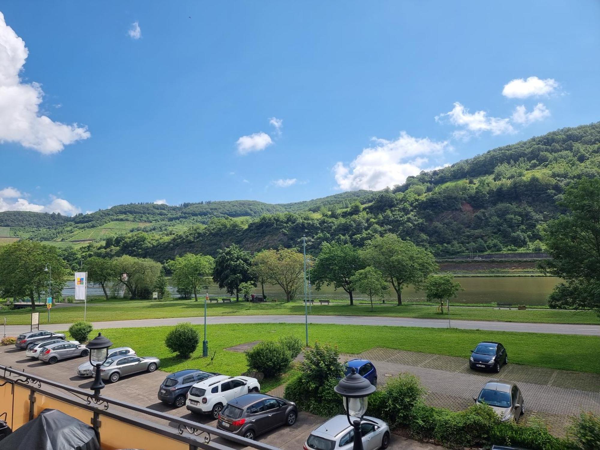 Gasthaus Korneli Sankt Aldegund Εξωτερικό φωτογραφία